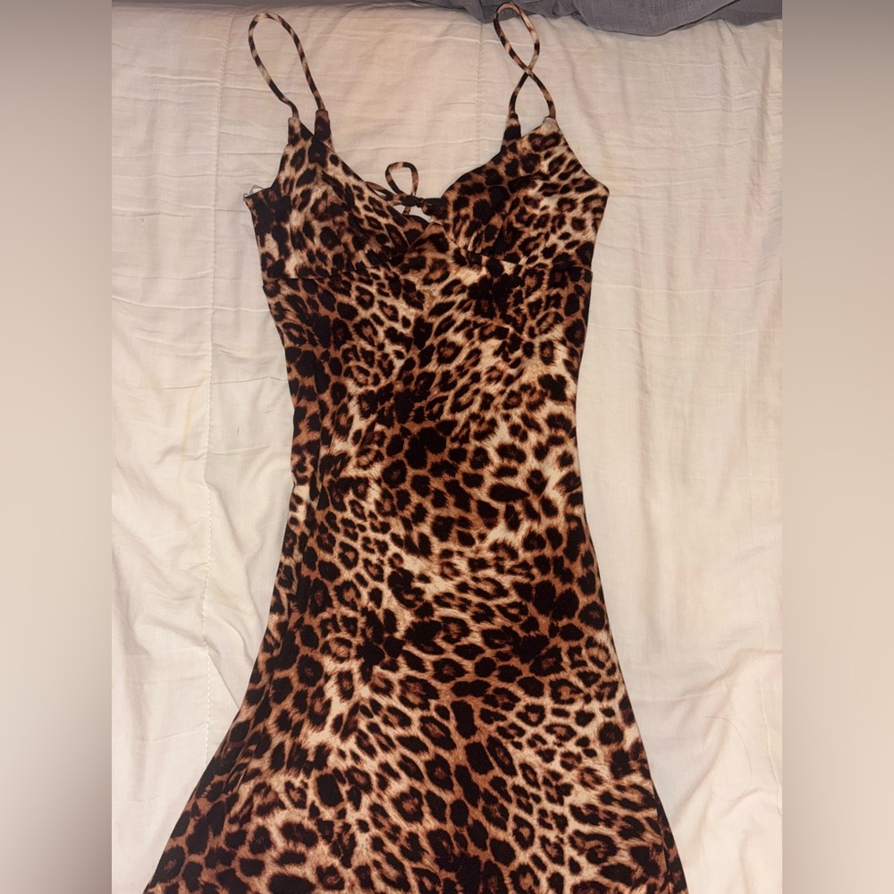 Heart & Hips Wild Print Backless Dress
